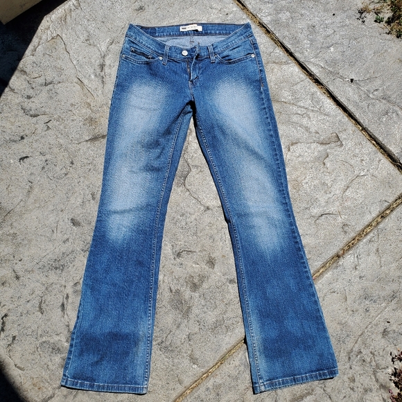 524 levi's bootcut